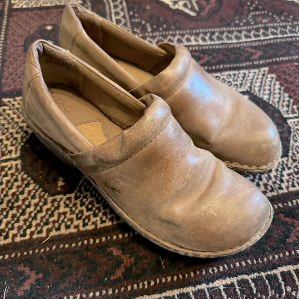 B.O.C. Peggy Clog